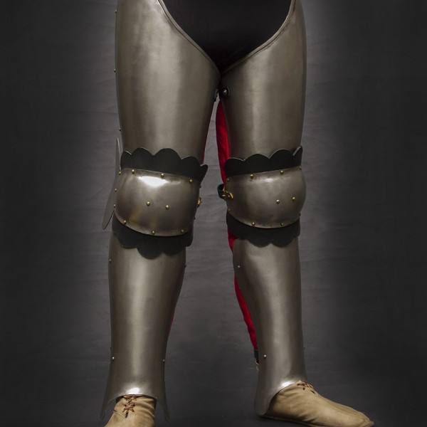 what was the benefit of leg armor